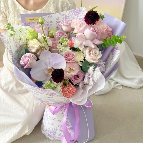 Lilac Mom